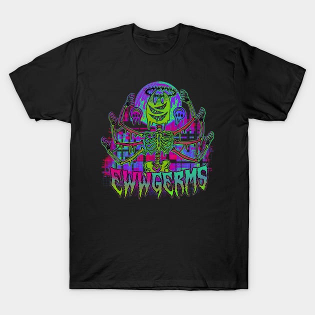 The midnight smile god T-Shirt by EwwGerms